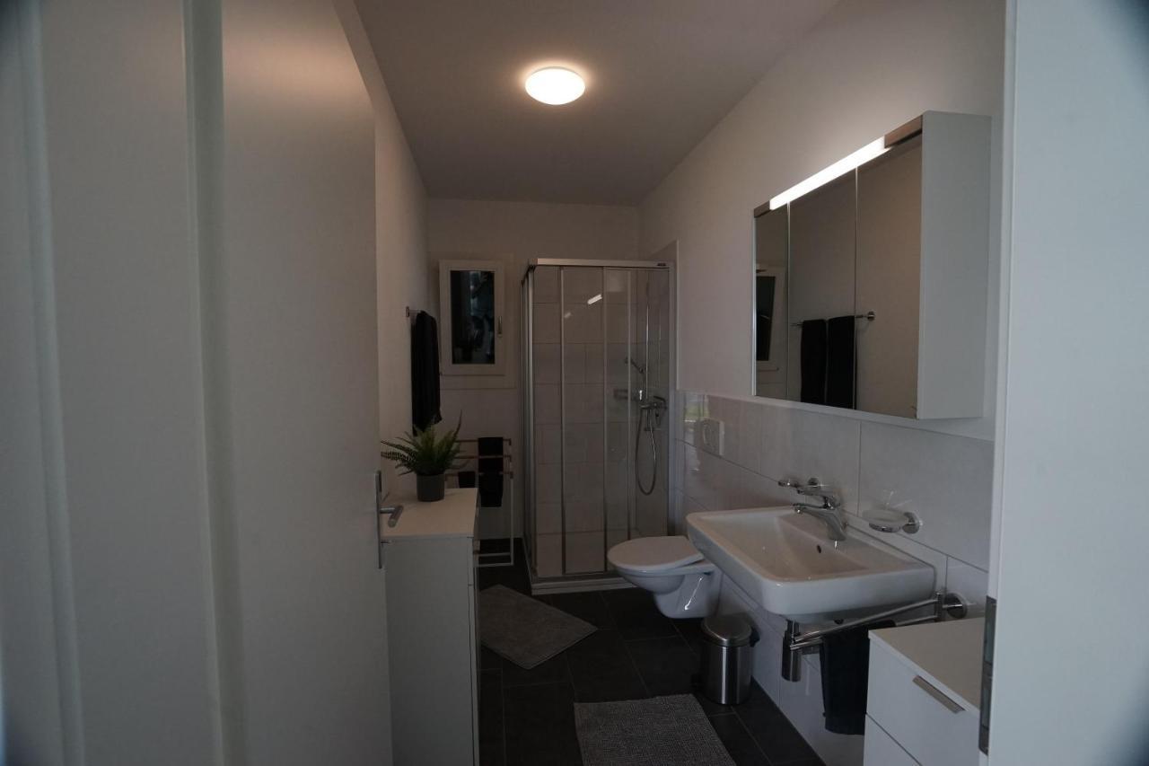 Clasgieri - 3-Zimmer-Ferienwohnung Fuer 4 - 6 Personen, 65M2 Falera Eksteriør bilde