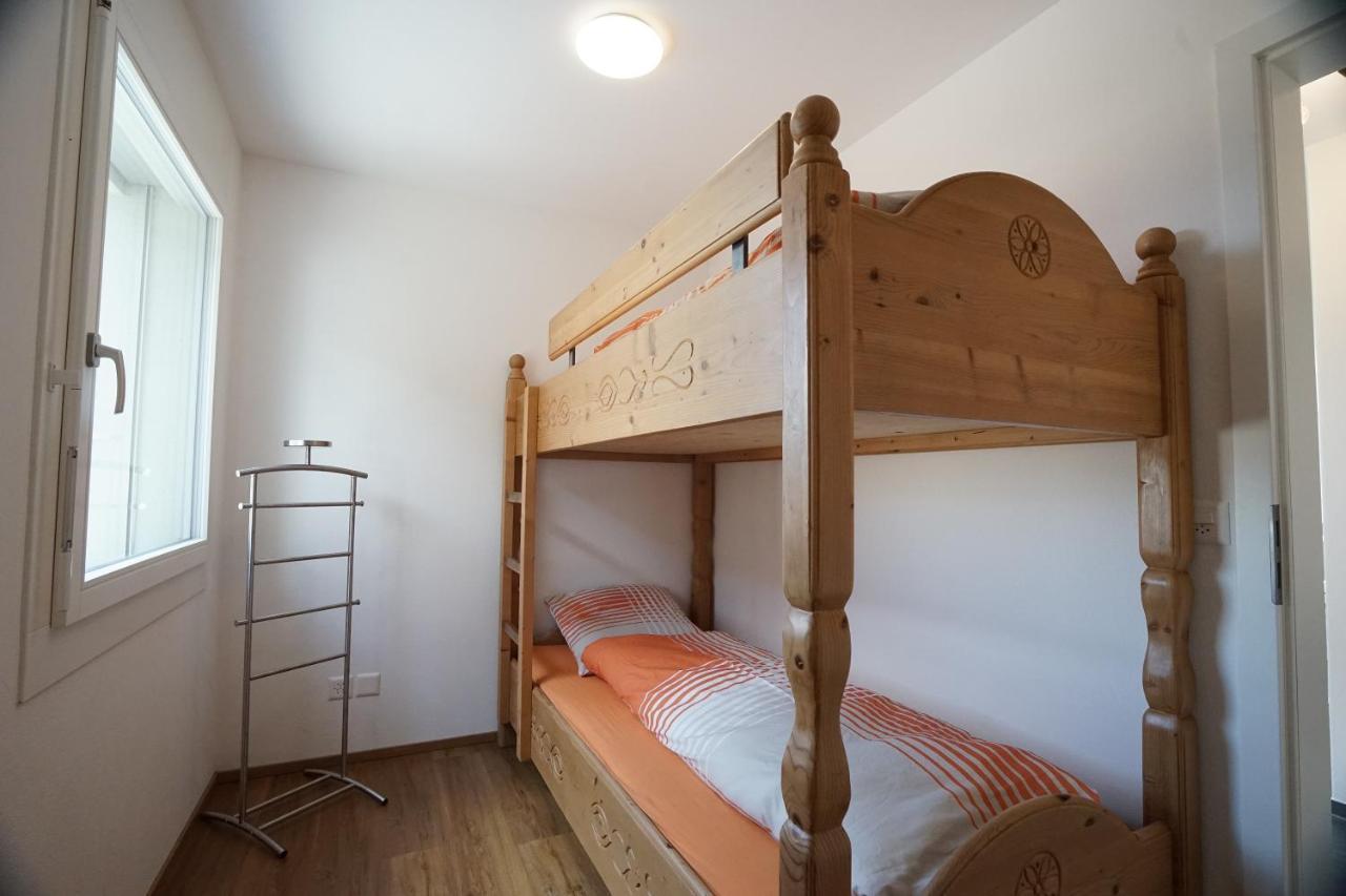 Clasgieri - 3-Zimmer-Ferienwohnung Fuer 4 - 6 Personen, 65M2 Falera Eksteriør bilde